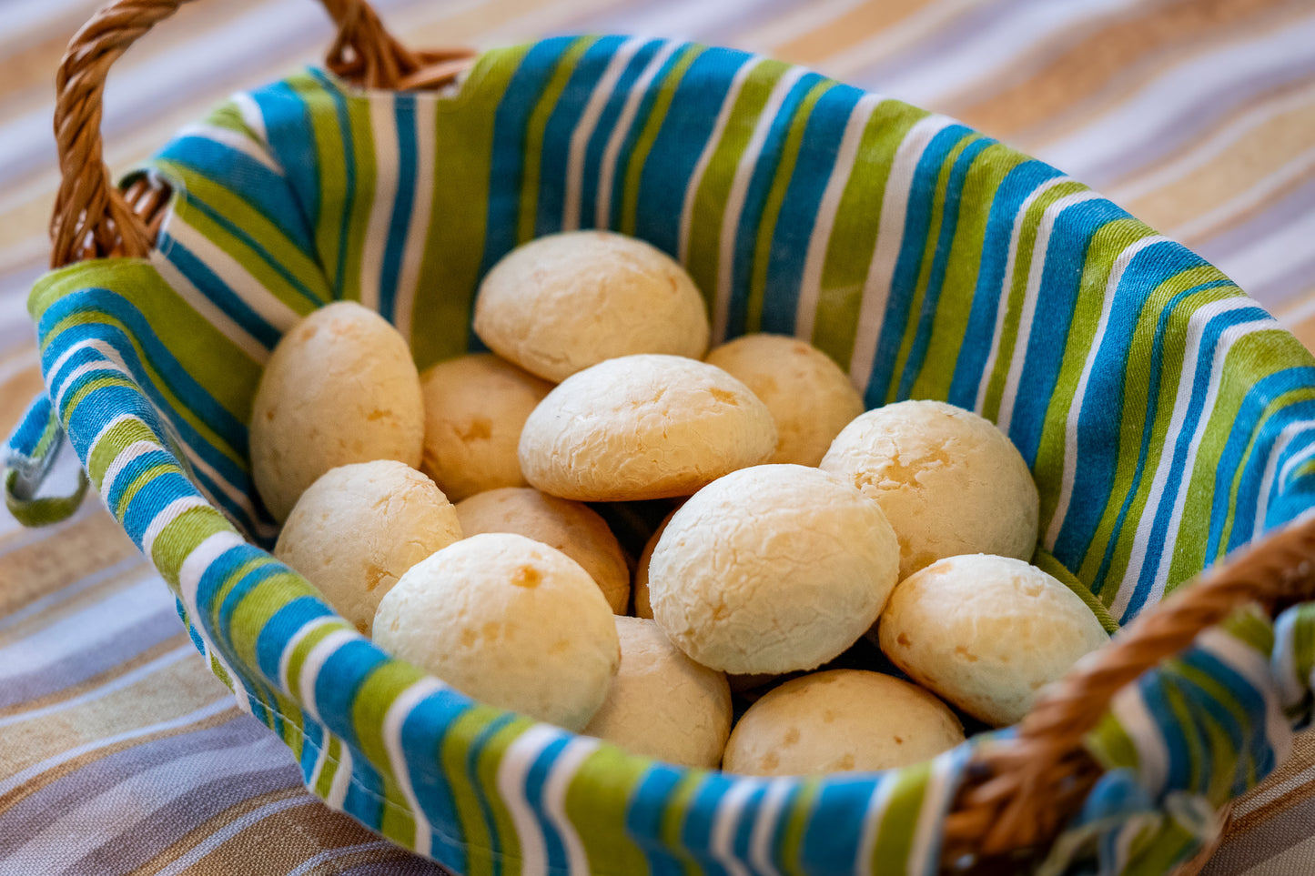 Pão de Queijo (1kg = approx 30x 33g units)